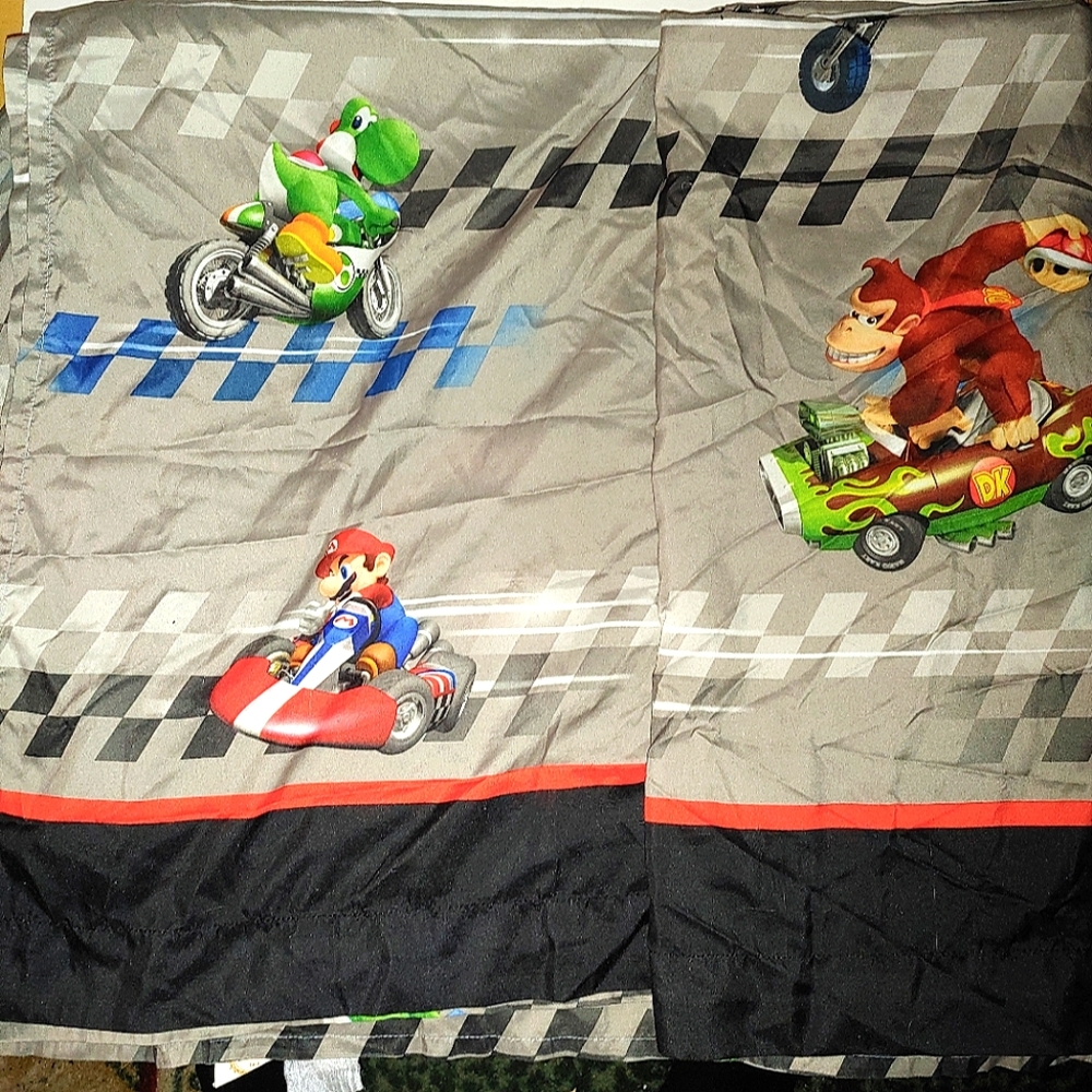 Mario Kart Themed Twin Flat Sheet Preowned 90"×70"